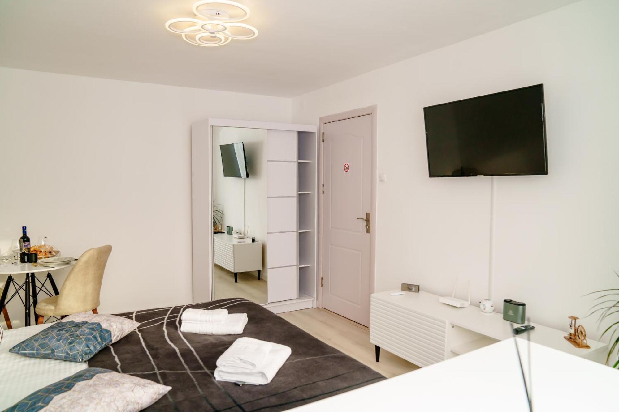 Apartamento Studio Lounge Craiova Exterior foto